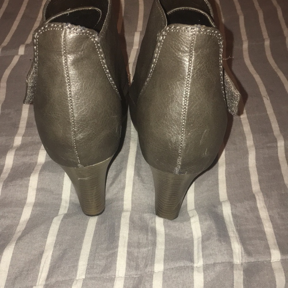 Heels - Picture 5 of 5